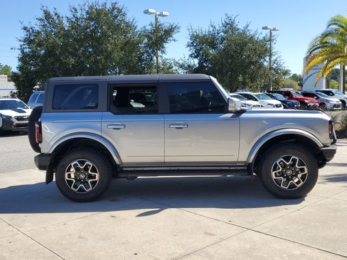 Used 2023 Ford Bronco Outer Banks image 7