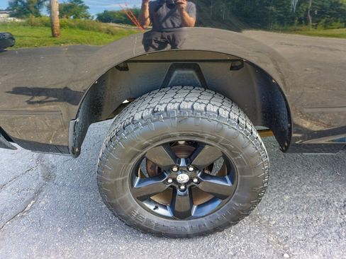 Used 2014 RAM 1500 Express w/ Black Ram 1500 Express Group image 32