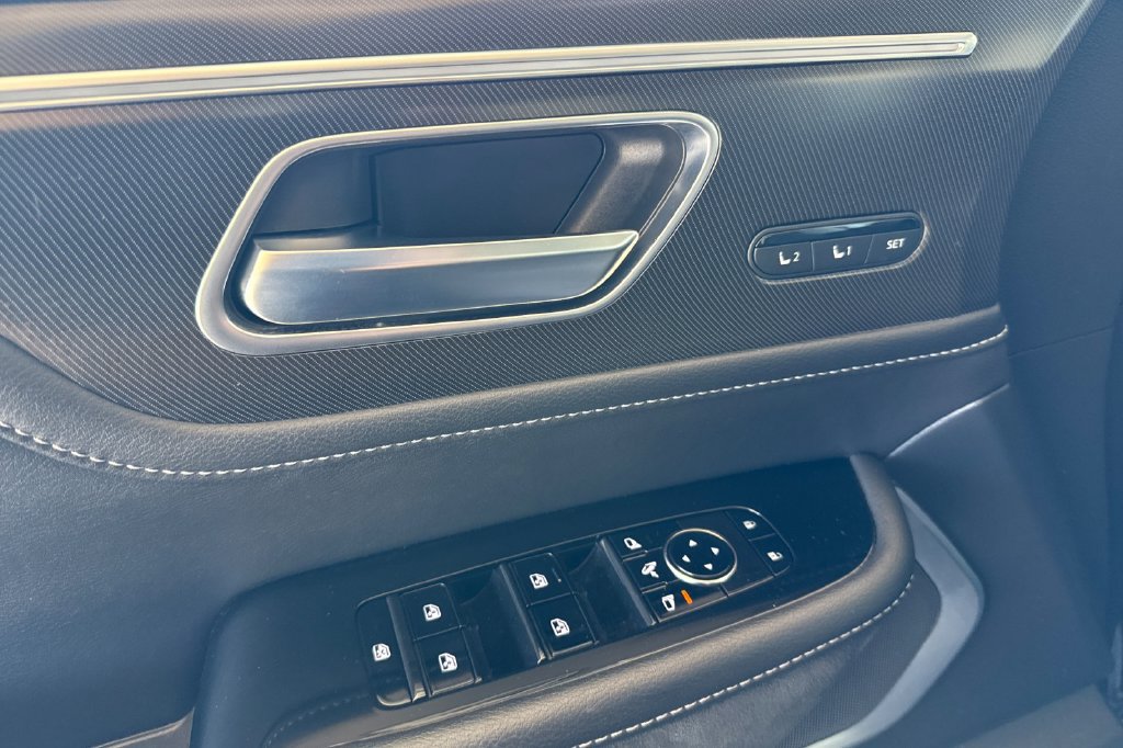 Certified 2025 INFINITI QX80 Luxe RWD image 10