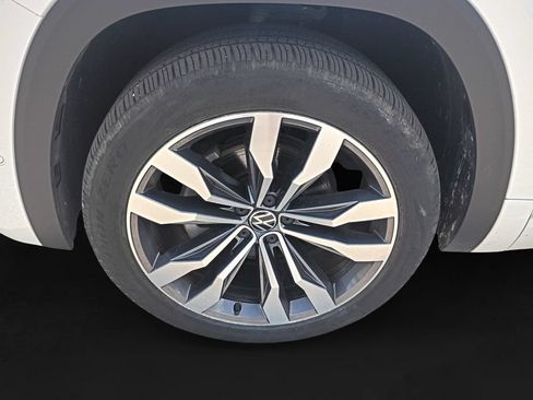 Used 2023 Volkswagen Atlas SEL Premium AWD/4WD image 11