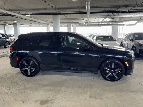 Used 2024 BMW iX xDrive50 w/ Convenience Package AWD/4WD image 8