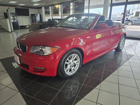 Used 2009 BMW 128i Convertible RWD image 1