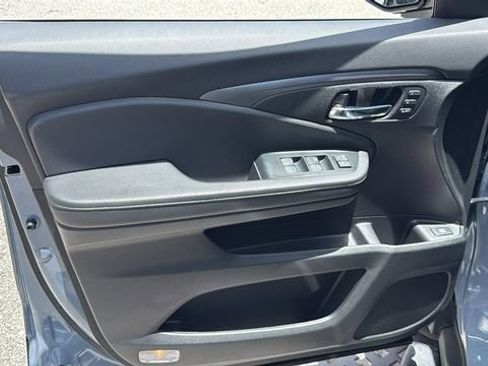 Used 2023 Honda Ridgeline RTL-E image 17