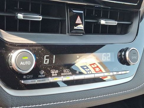 Used 2025 Toyota Corolla XSE image 18