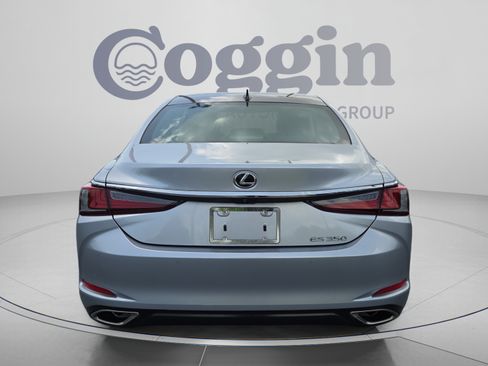 Used 2023 Lexus ES 350 w/ Premium Package FWD image 4