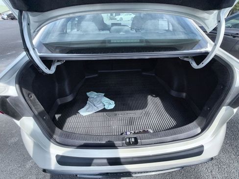 Used 2021 Toyota Corolla SE image 29