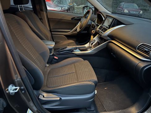 Used 2019 Mitsubishi Eclipse Cross ES image 15