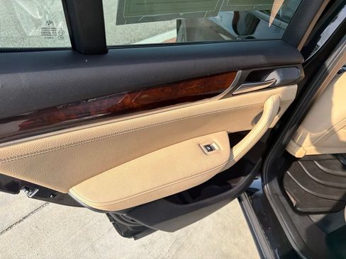 Used 2017 BMW X3 sDrive28i RWD image 15