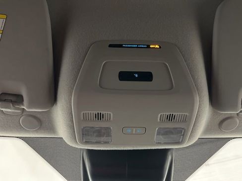 Used 2024 Ford Transit 250 148 Medium Roof Extended AWD w/ Load Area Protection Package image 21