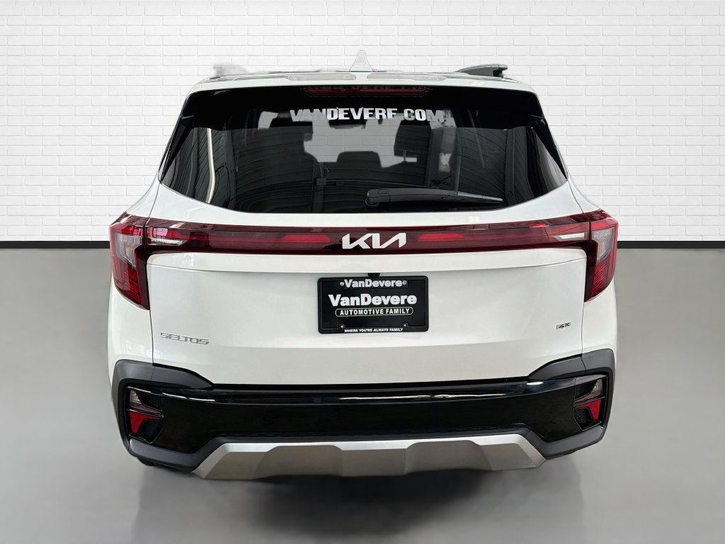 Used 2024 Kia Seltos SX w/ SX Sunroof Package AWD/4WD image 8