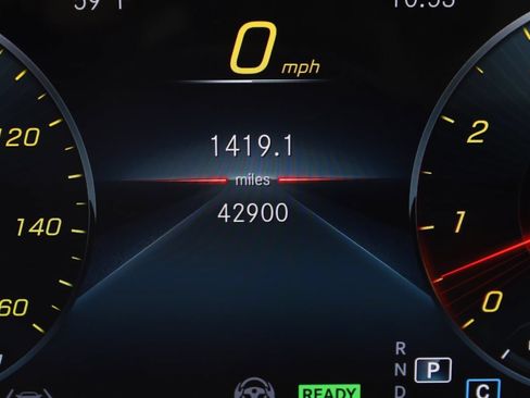 Used 2021 Mercedes-Benz GLS 450 4MATIC image 50