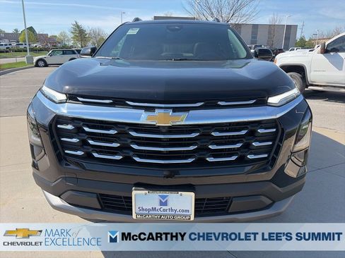 New 2026 Chevrolet Equinox LT w/ Convenience Package II AWD/4WD image 3
