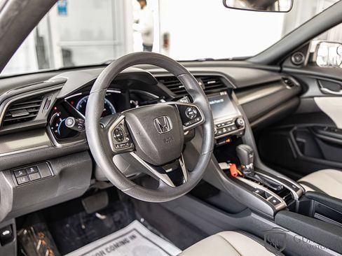 Used 2019 Honda Civic EX image 18