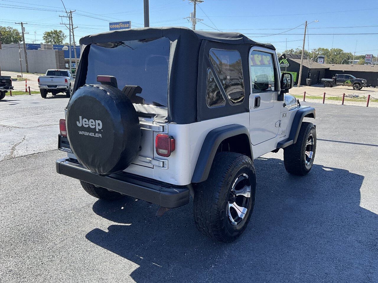 Used 2003 Jeep Wrangler X AWD/4WD image 5