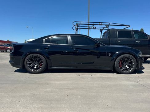 Used 2020 Dodge Charger SRT Hellcat w/ Navigation & Travel Group RWD image 9