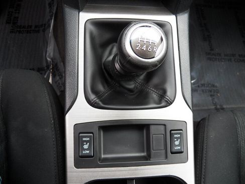 Used 2014 Subaru Outback 2.5i Premium image 17