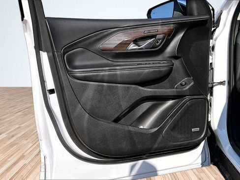 Used 2019 GMC Terrain Denali w/ Driver Alert Package II FWD image 15
