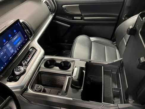 Used 2025 Ford Expedition Max Platinum image 38