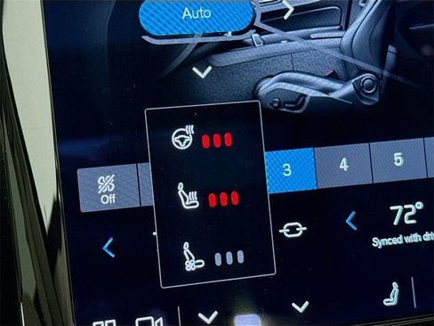 Used 2023 Volvo XC60 B6 Ultimate w/ Climate Package image 22