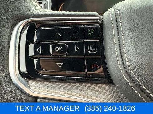 Used 2023 Jeep Grand Wagoneer L Series II w/ Premium Group II image 16