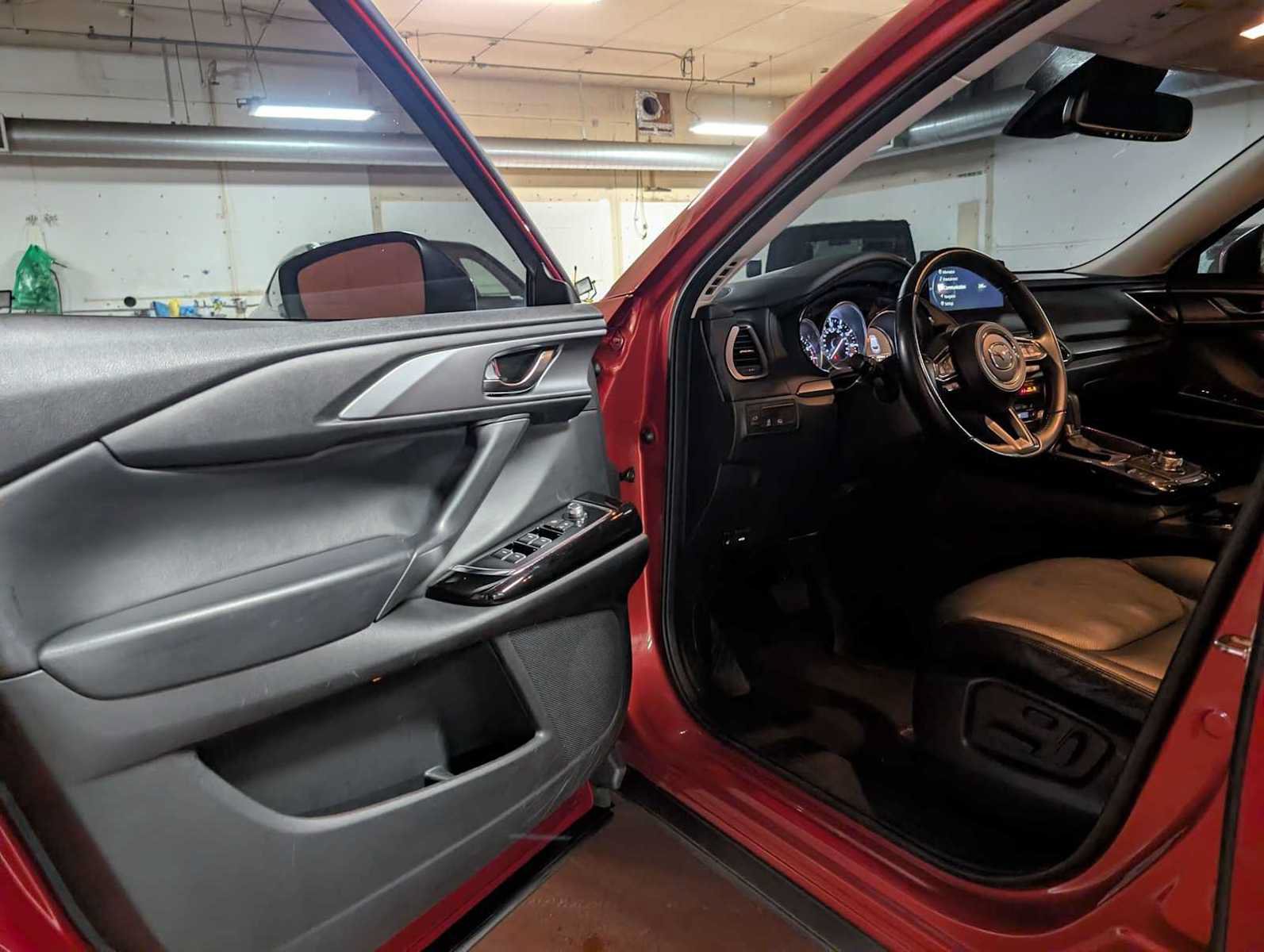 Used 2021 MAZDA CX-9 Touring AWD/4WD image 19