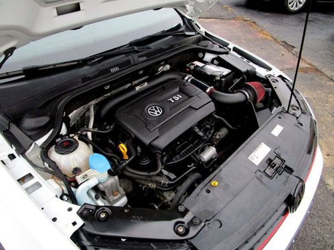 Used 2018 Volkswagen Jetta GLI image 35