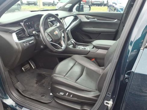 Used 2024 Cadillac XT6 Sport w/ Technology Package AWD/4WD image 13