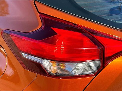 Used 2019 Nissan Kicks SR w/ SR Premium Package image 21