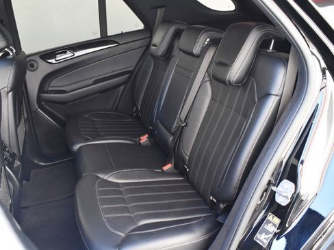 Used 2018 Mercedes-Benz GLE 350 w/ Premium 1 Package image 19