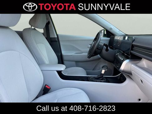 Used 2025 Hyundai Kona SEL AWD/4WD image 20