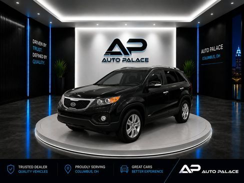 Used 2013 Kia Sorento LX w/ Convenience Pkg FWD image 1