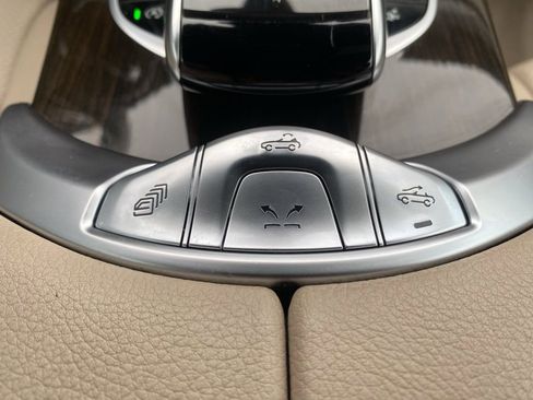 Used 2019 Mercedes-Benz C 300 4MATIC Cabriolet image 11