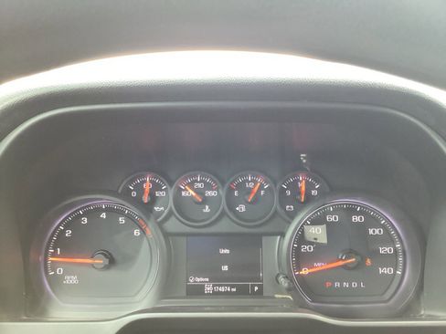 Used 2019 Chevrolet Silverado 1500 Custom Trail Boss image 10