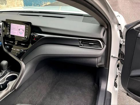 Used 2023 Toyota Camry LE FWD image 18