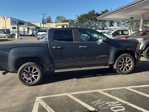 Used 2020 GMC Canyon Denali image 8