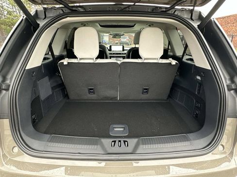 New 2026 Lincoln Aviator 2WD image 19