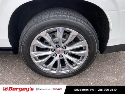 Certified 2022 GMC Yukon XL Denali w/ Denali Premium Package AWD/4WD image 37