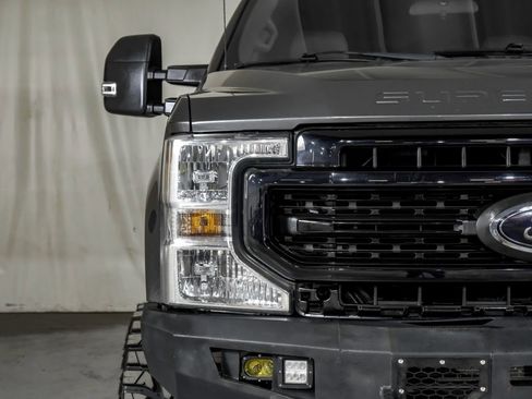 Used 2020 Ford F250 XLT image 37