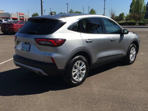 Used 2024 Ford Escape Active AWD/4WD image 7
