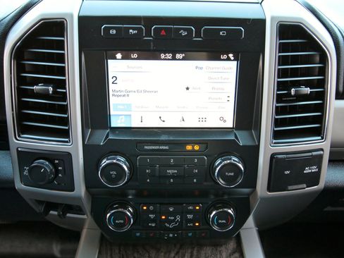 Used 2019 Ford F250 Lariat AWD/4WD image 26