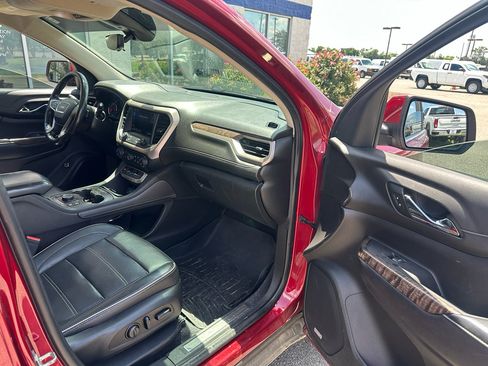 Used 2020 GMC Acadia Denali w/ Technology Package AWD/4WD image 8
