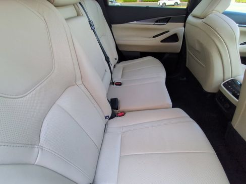 Used 2023 INFINITI QX60 Luxe w/ Cargo Package FWD image 27