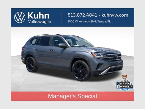 Certified 2022 Volkswagen Atlas SE FWD image 1