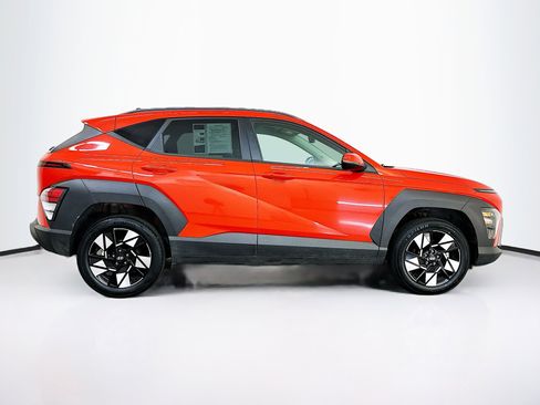 Used 2025 Hyundai Kona SEL image 10