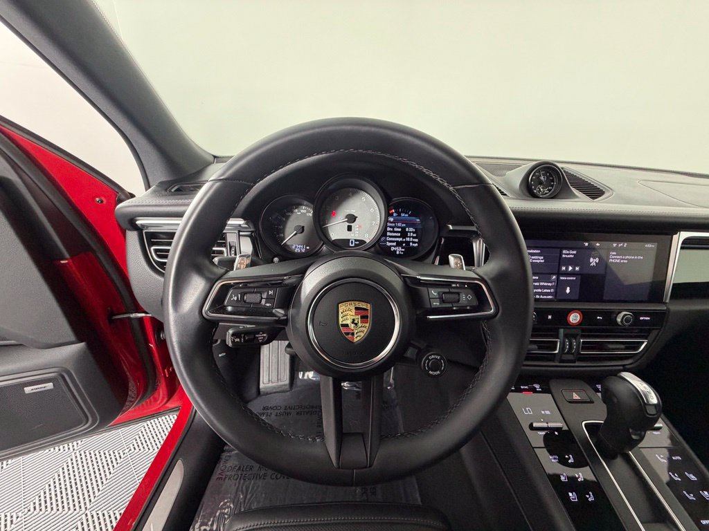 Certified 2024 Porsche Macan S AWD/4WD image 26