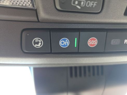 Used 2023 GMC Sierra 1500 Denali w/ Technology Package image 37