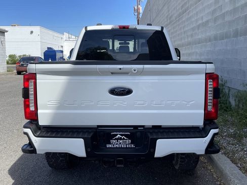 Used 2023 Ford F350 Lariat w/ Lariat Ultimate Package AWD/4WD image 6