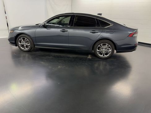 Used 2023 Honda Accord EX image 2