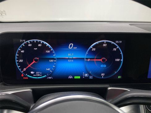 Used 2023 Mercedes-Benz EQB 250+ image 14