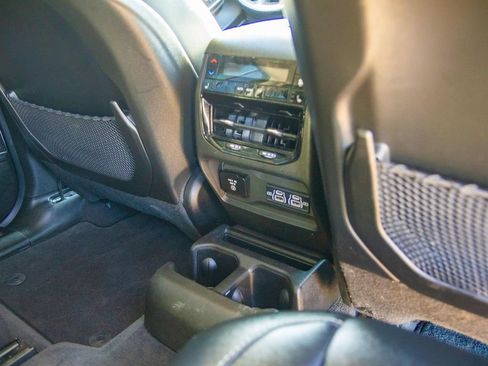 Used 2021 Jeep Grand Cherokee L Limited AWD/4WD image 25